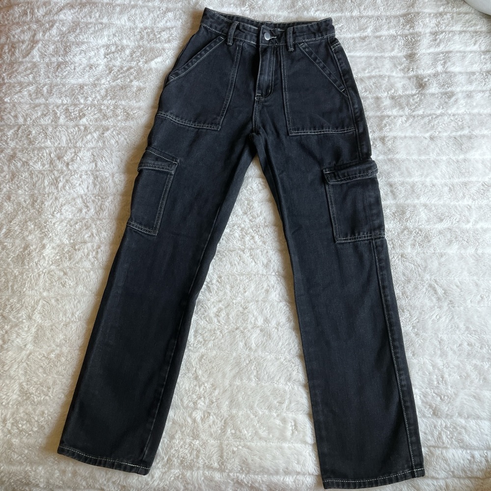 black cargo pants